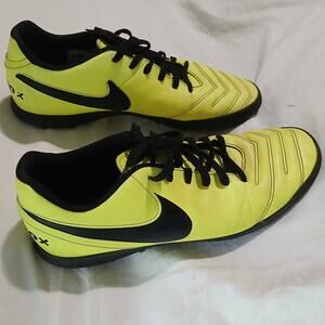 Men's Nike Tiempo X US Size 12.5 Indoor or Turf Soccer Shoes neon yellow